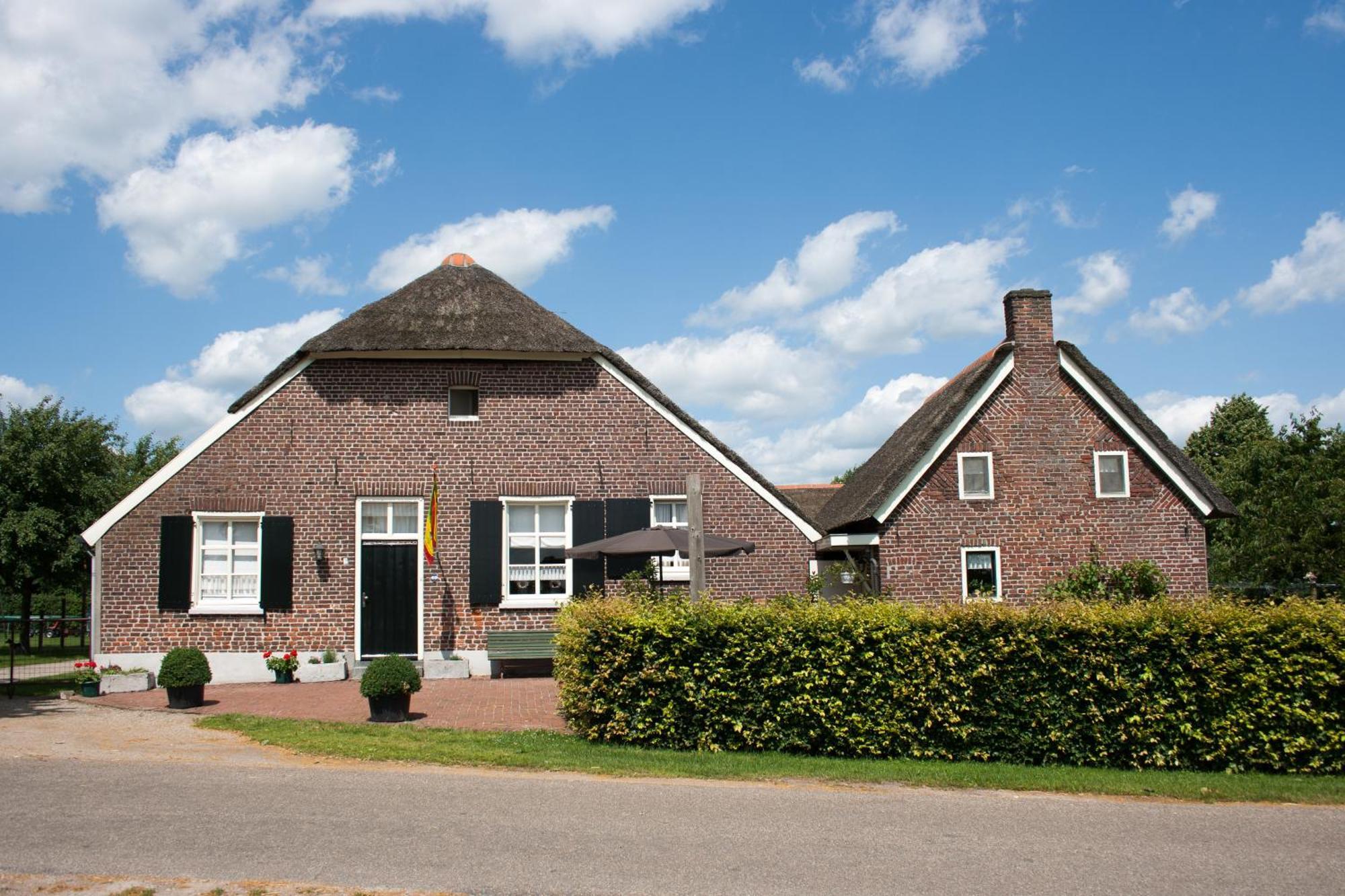 De Martiene Plats - Bed & Breakfast Merselo ภายนอก รูปภาพ